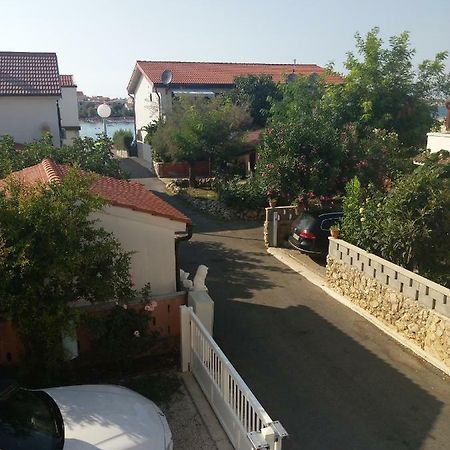Ulica Zitna Xxvii Br.12 Apartman Ljevar Apartment Vir Exterior photo