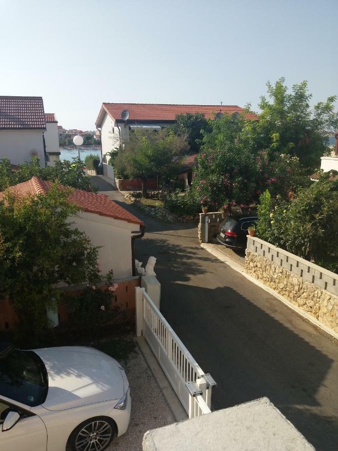 Ulica Zitna Xxvii Br.12 Apartman Ljevar Apartment Vir Exterior photo